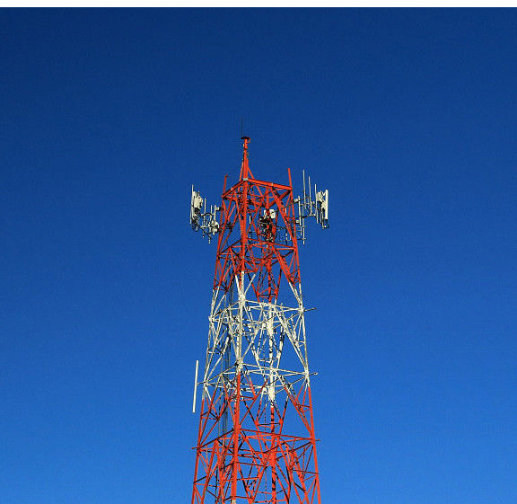 4 پایه 30 متر در ثانیه برج فولادی زاویه دار Q235 برای ارتباط از راه دور
